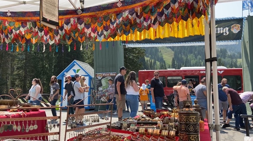 Tibetan Arts and Jewelry at 9th and 9th street festival.